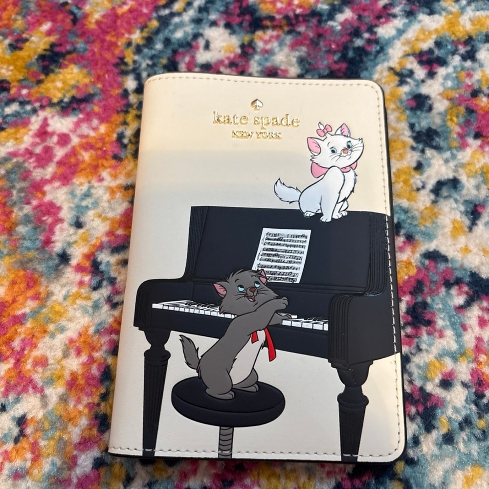 Kate Spade x Disney Aristocats Passport Holder Limited Edition Wallet